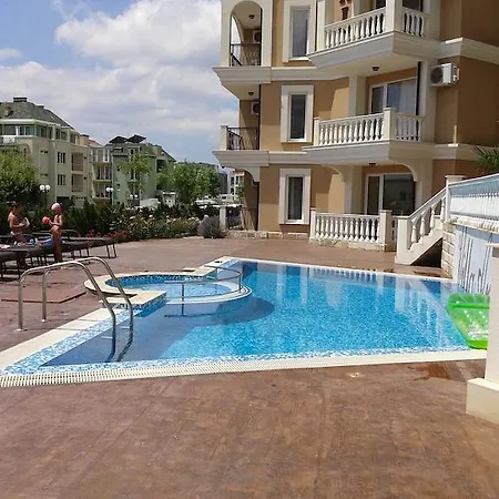 Antorini Appartement *